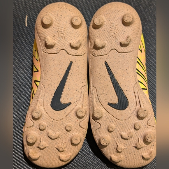 Nike Mercurial Vapor 15 Club Yellow Strike/Sunset Kids 12C - Picture 4 of 13